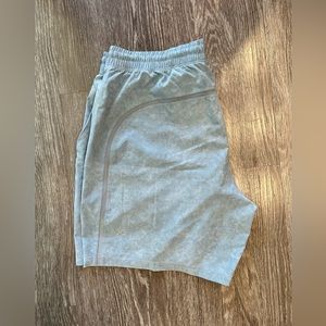 Men’s Lululemon Pace Breaker Short 7inch w/ Liner - XL